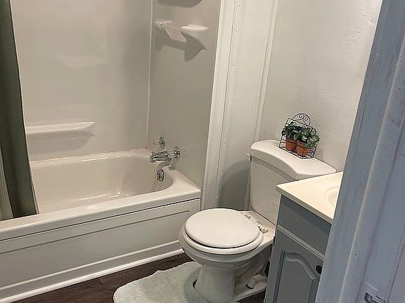 5th image of 1511 S 25th St