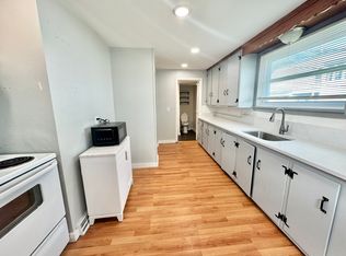 504 Main St APT 1F, Fiskdale, MA 01518