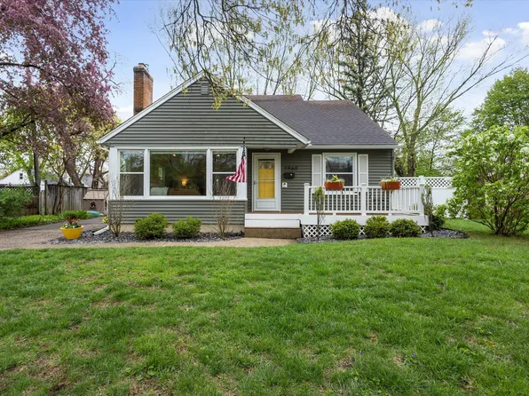 1960 Ballard St SE, Grand Rapids, MI 49506