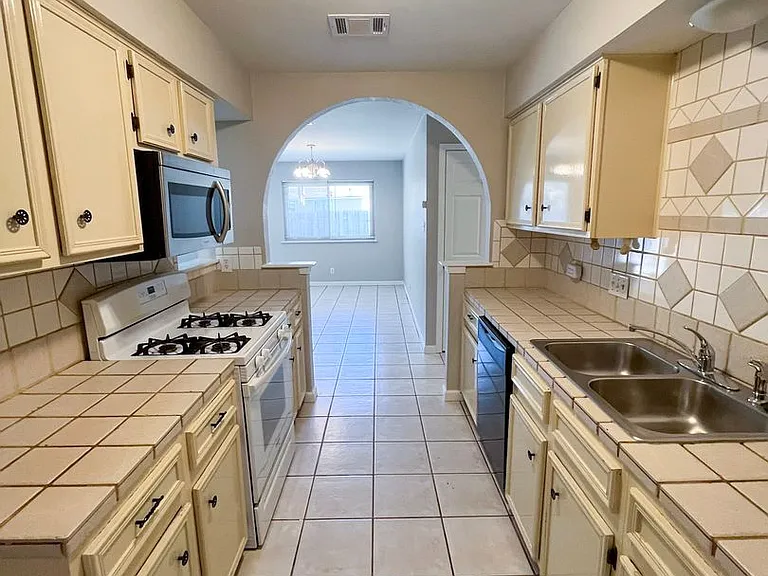 11516 Sandy Loam Trl — Photo 11