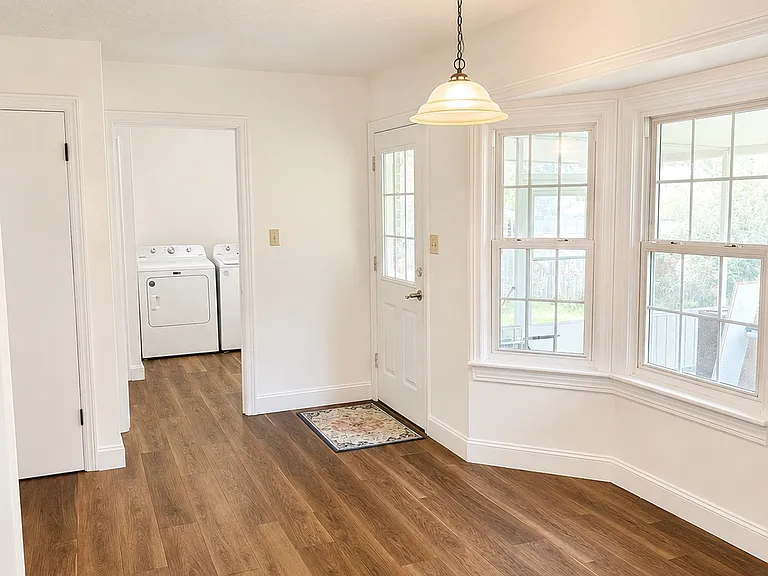 904 Chapel Ridge Dr — Photo 8