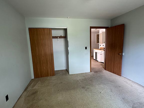 4th image of 605 W College St #13