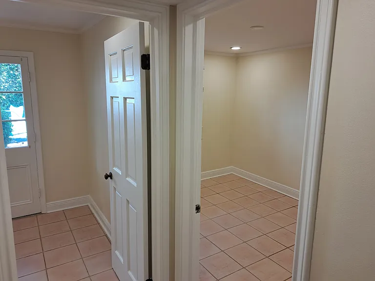617 Dauphine St #9 — Photo 20