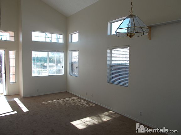 5th image of 10523 Rockcliff Ct NW