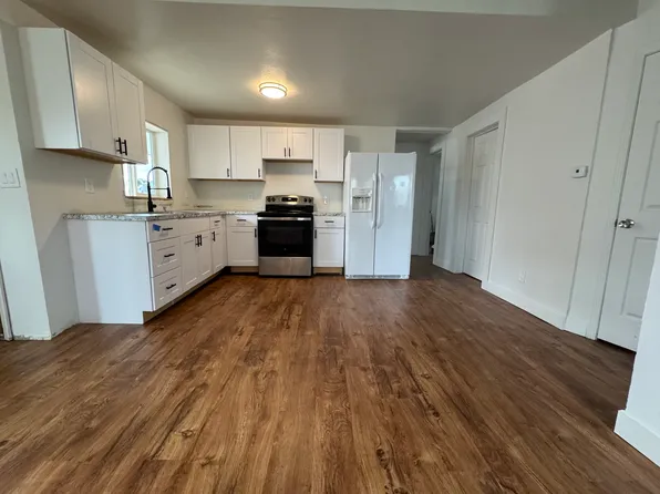 212 N 8th St, Parma, ID 83660