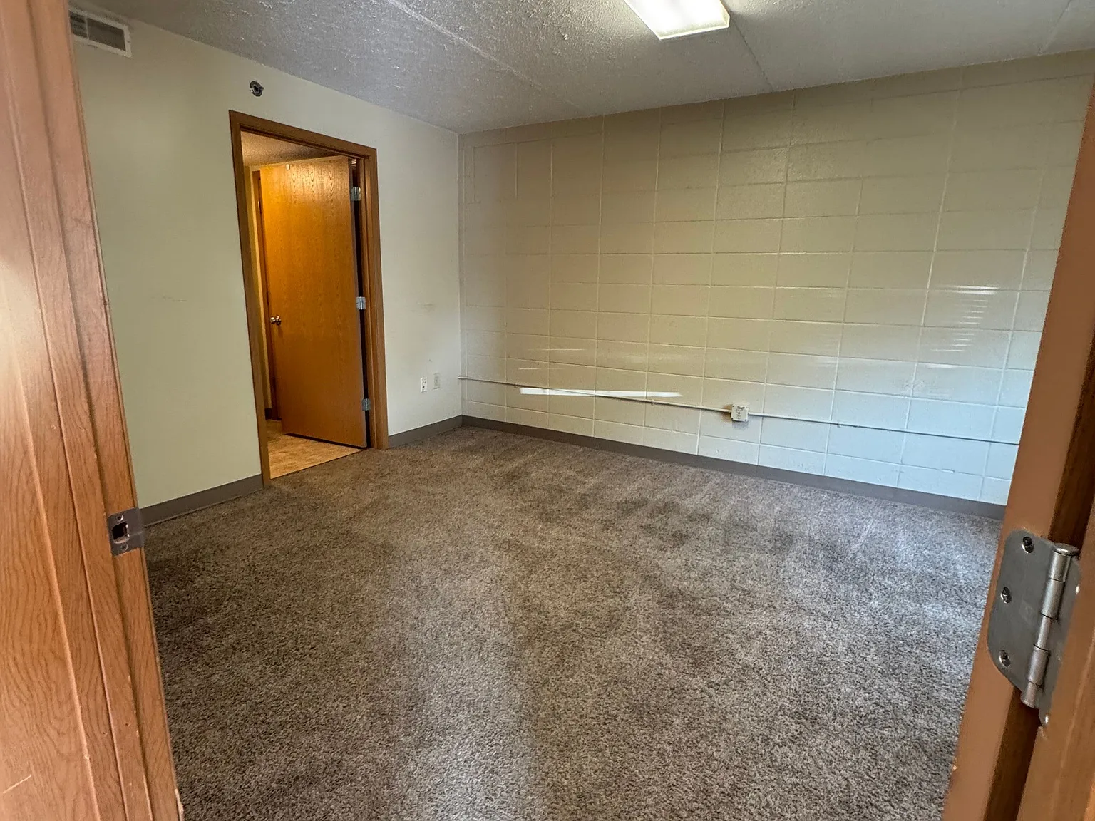 200 Morgan Oak St — Photo 4