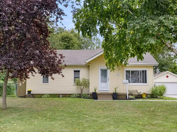 1233 Croydon Rd, Lasalle, ON N9H 1B3