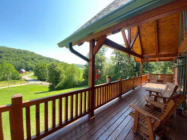 20191 Grin Hollow Rd, Laurelville, OH 43135