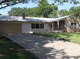 5018 SW 26th St, Topeka, KS 66614