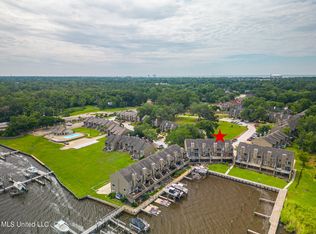 495 Popps Ferry Rd APT 81, Biloxi, MS 39531