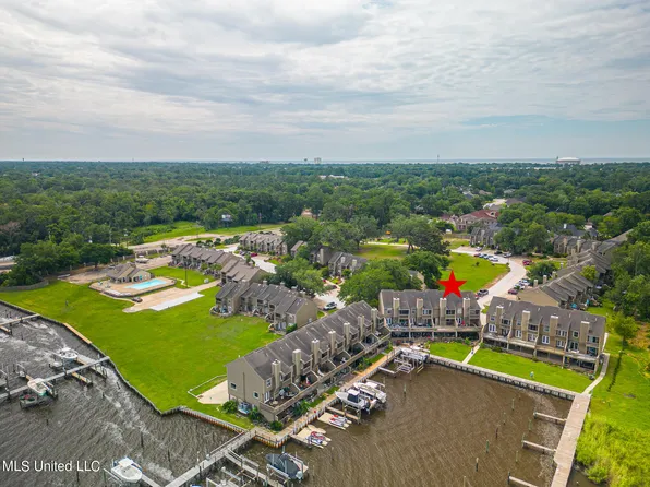 495 Popps Ferry Rd APT 81, Biloxi, MS 39531