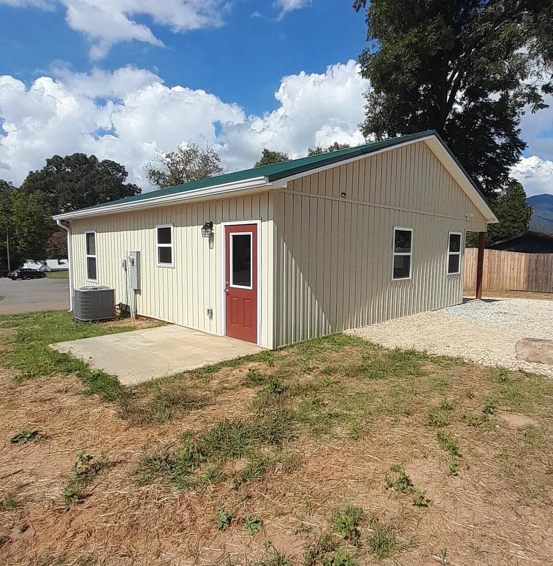 2 bed, 2.0 bath, $1,400 — Photo 2