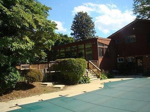 house, deck,pool, jacuzzi