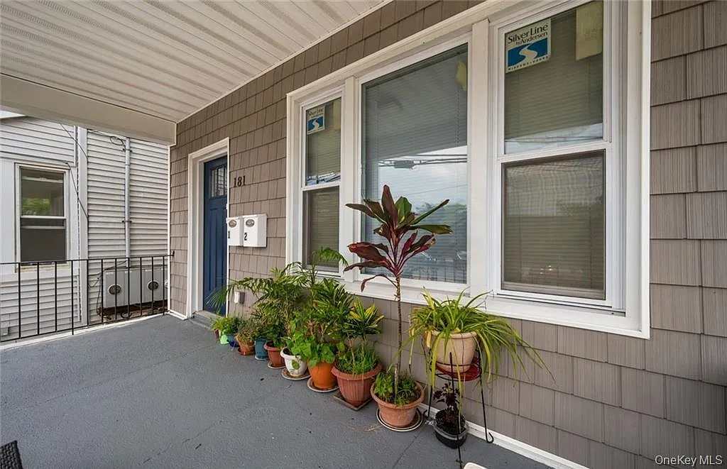 2 bed, 1.0 bath, 1440 sqft, $2,800 — Photo 3