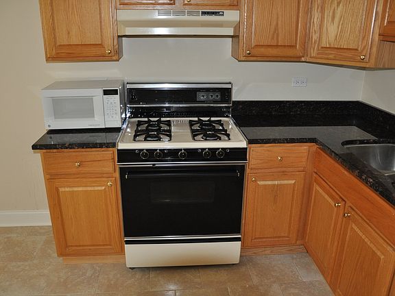 3rd image of 4744 N Sayre Ave APT 1D