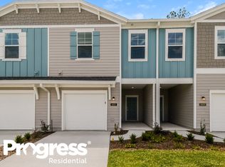 615 Cherry Ridge Dr, Orange Park, FL 32065