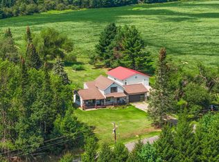 4612 Woodland Rd, Rosholt, WI 54473