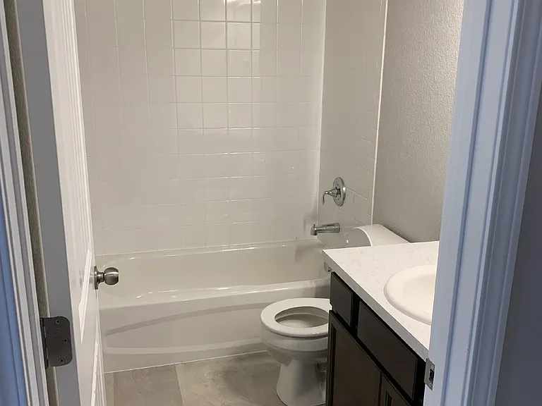 6236 Ashmore Ln — Photo 10