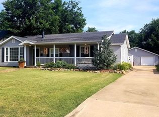 24 E Midland St, Shawnee, OK 74804