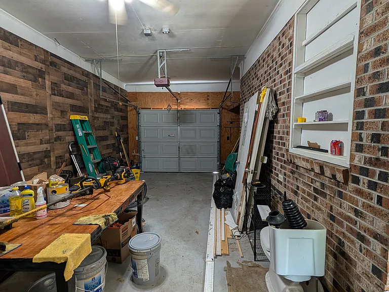 Tiffany Ln — Photo 8