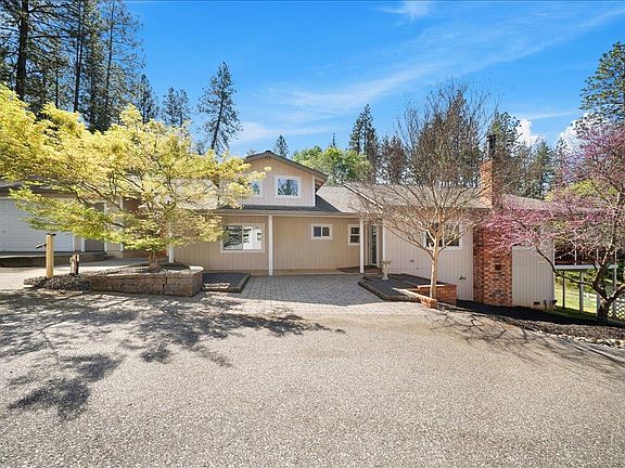 2nd image of 27769 Table Meadow Rd