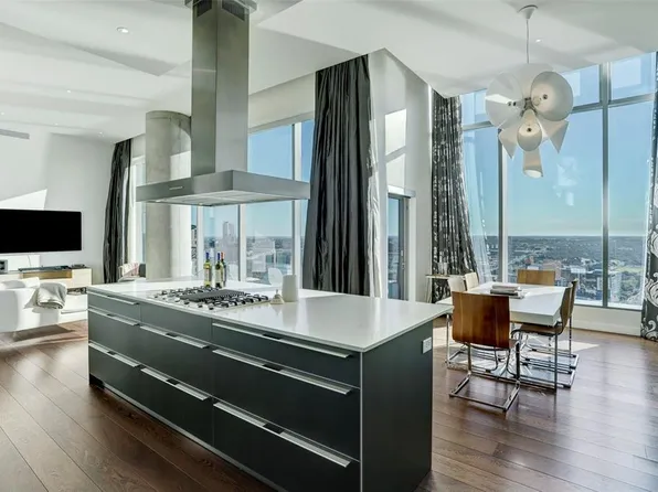 210 Lavaca St APT 3401, Austin, TX 78701