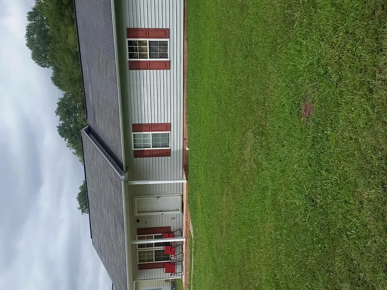 1610 Lake St — Photo 9