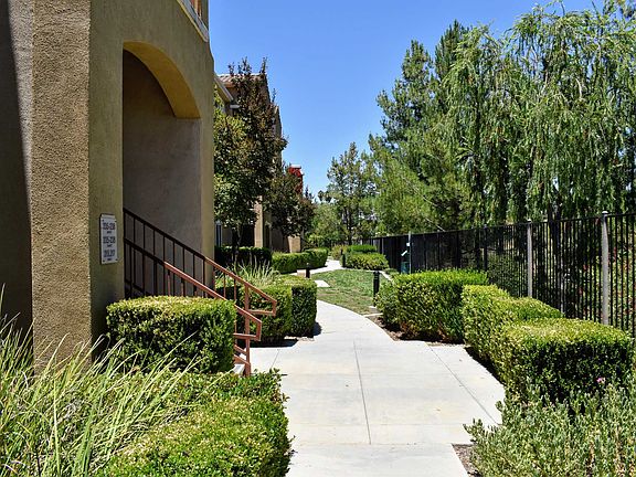 3rd image of 40680 Walsh Center Dr #423