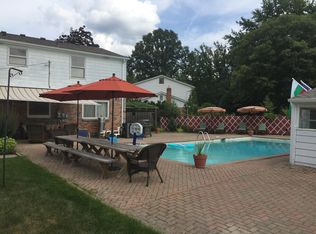 25043 Lyncastle St, Farmington Hills, MI 48336