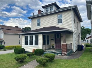 705 Maple St, Coraopolis, PA