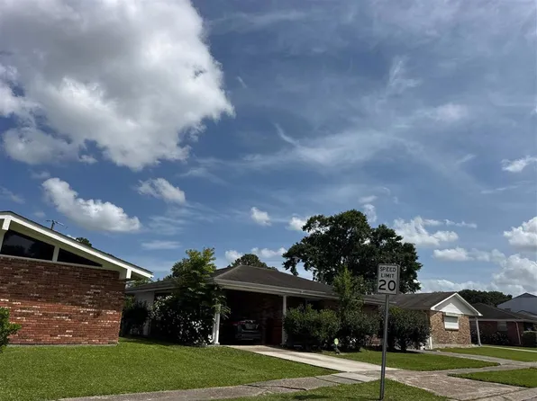 721 Goucher St, Gretna, LA 70056