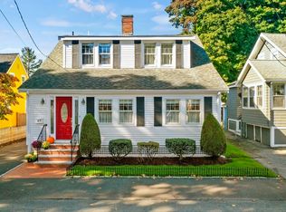 47 Pine St, Wakefield, MA 01880