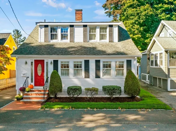 47 Pine St, Wakefield, MA 01880