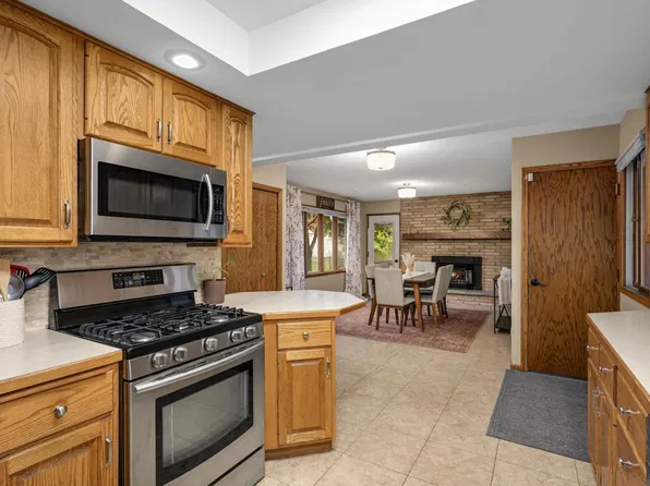 5429 Sumter Ave N, New Hope, MN 55428