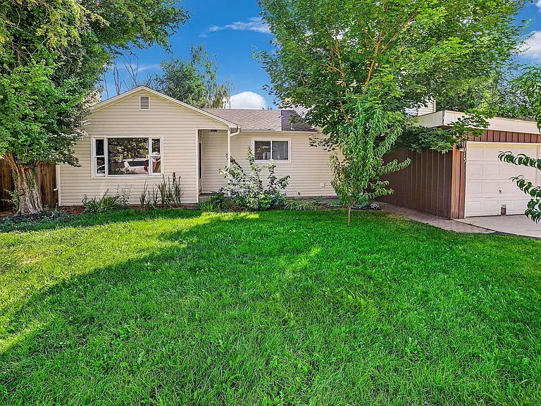 1913 Colorado Ave — Photo 44