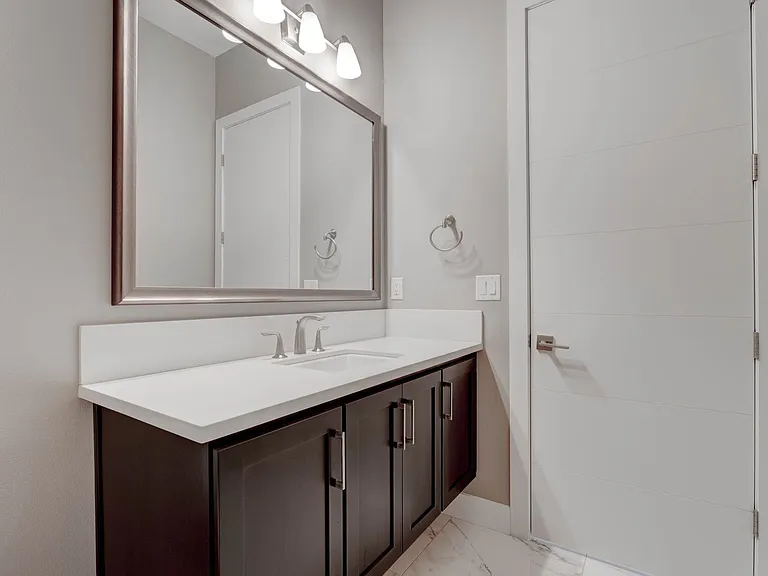 86 Pristine Glen St — Photo 17