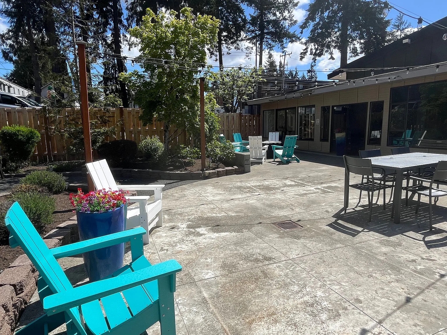 Highlander Apartments — Photo 4