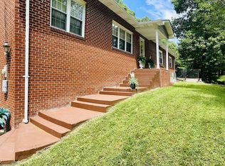 616 Hidden Vall, Chapmanville, WV 25508