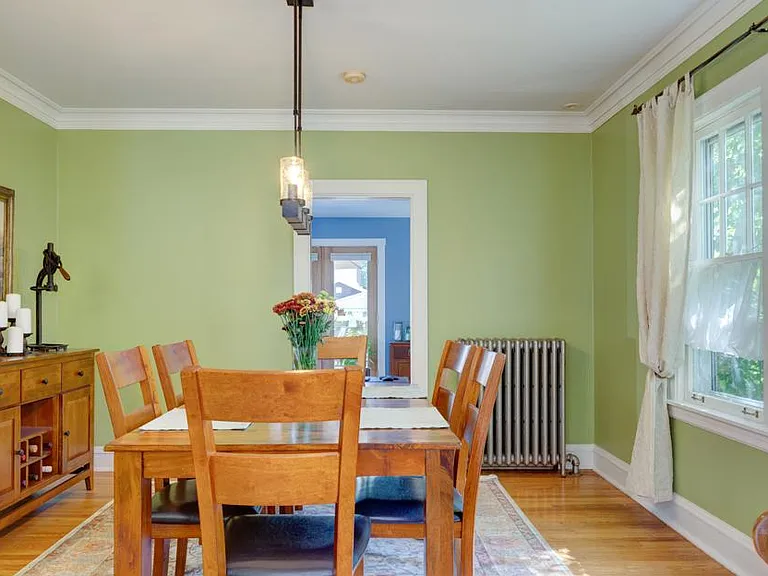 122 Central Park Ave — Photo 8