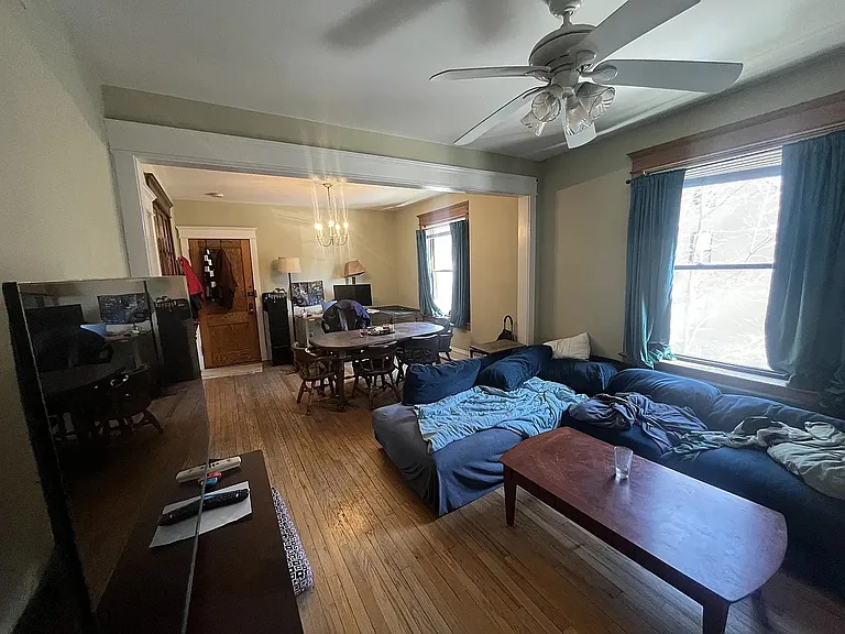 3604 N Greenview Ave #1 — Photo 3