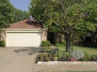 911 Elmwood Trl, Cedar Park, TX 78613