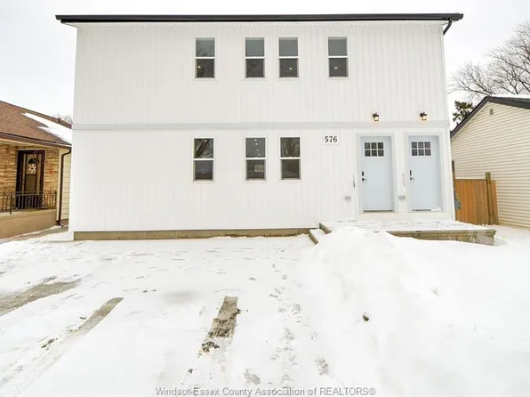 576 Elinor St, Windsor, ON N8P 1E4