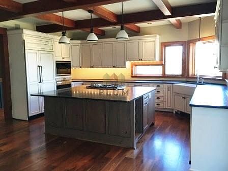 3rd image of 10915 Saddleback Ln