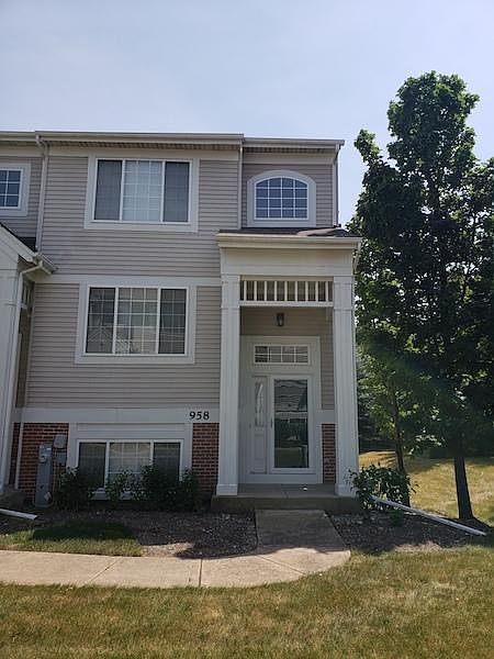 1st image of 958 Mayfair Ct Unit 6-5