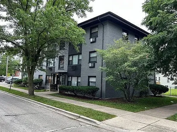 7200 Adams St APT 5, Forest Park, IL 60130