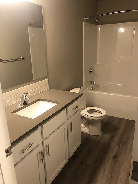 6922 Delaney Ln NE - A — Photo 3