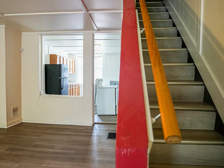 220 N Luzerne Ave — Photo 11