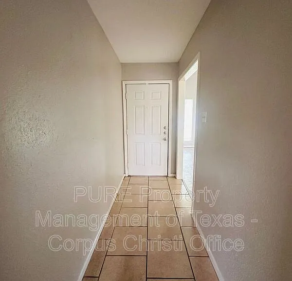 2025 Blue Angel St — Photo 25