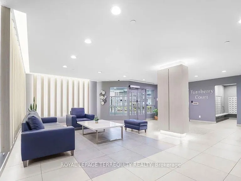 5795 Yonge St #413 — Photo 12