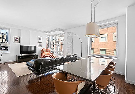 3rd image of 462 W 58th St APT 6B